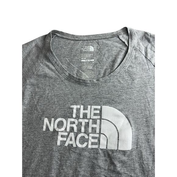 The North Face Gray Scoop Neck Tee Sz Medium Slim Fit Short Sleeve Top Outdoors - Picture 3 of 6